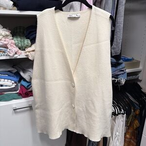 ZARA Cream Knit Buttoned V-Neck Vest